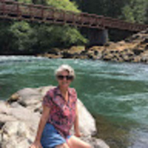 Meet your Posher, Alexandra